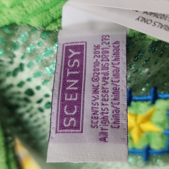 NIB, Scentsy Buddy Authentic Kids. Carl the Chameleon. - Picture 8 of 16